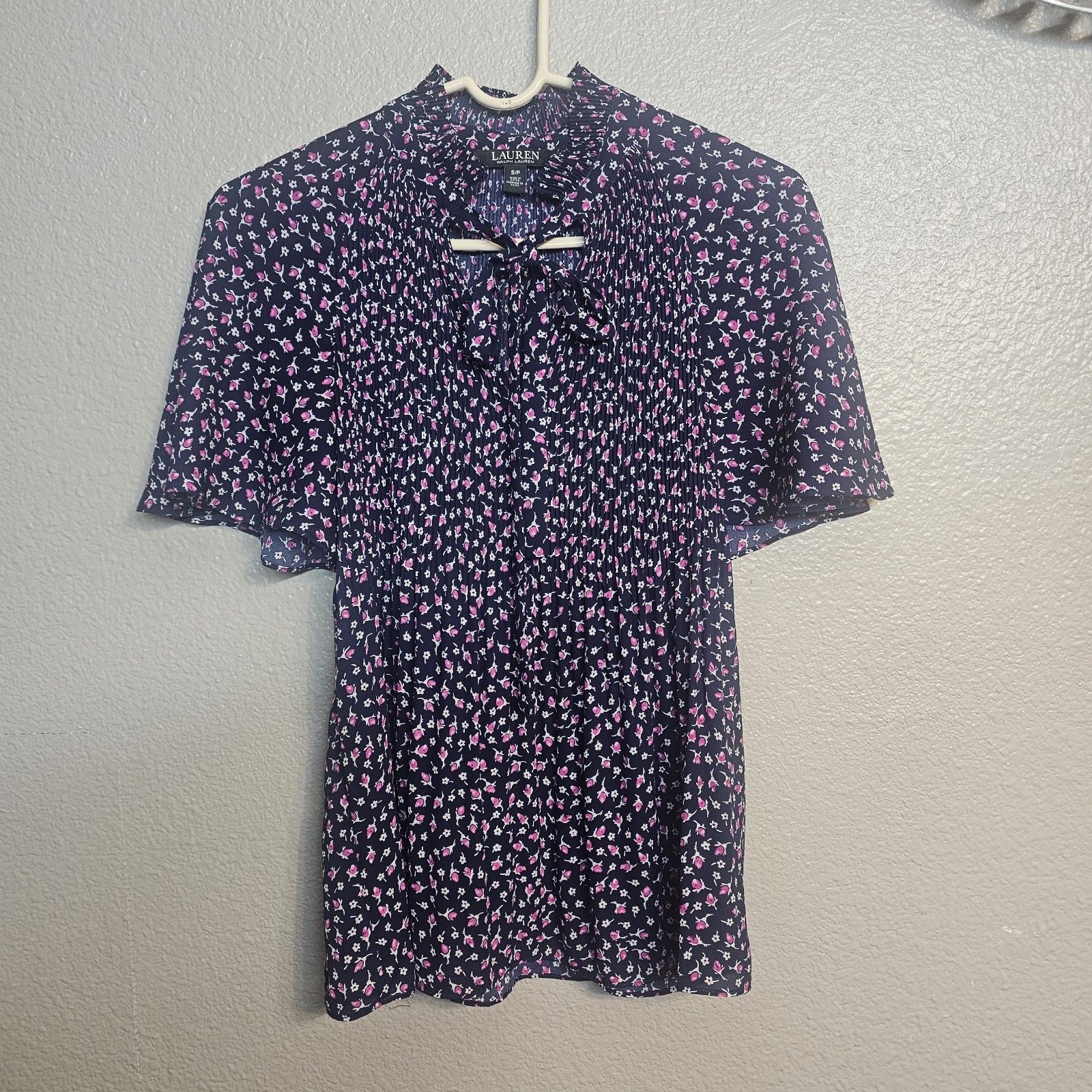 Lauren Ralph Lauren Womens Navy Floral Pleated Tie Neck Blouse Sz S Prairie D771